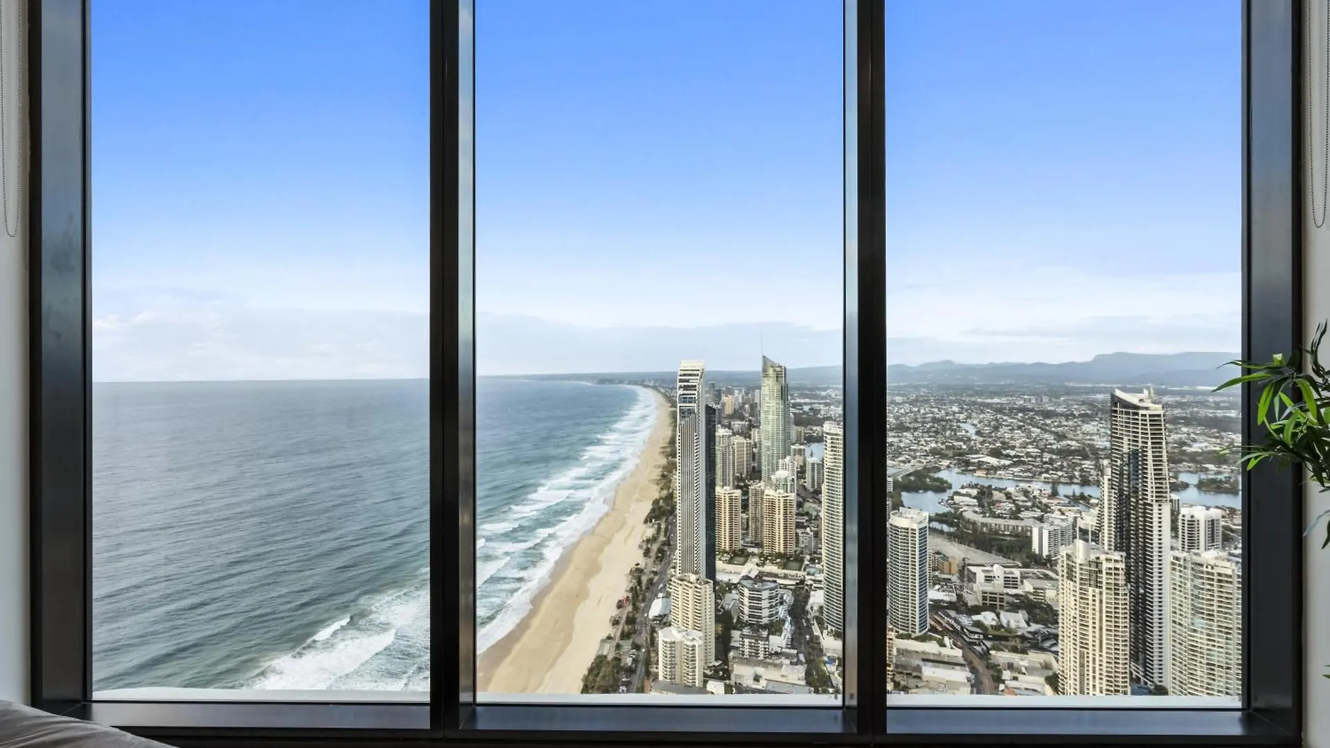 Ocean Views In Beachside 2-bedroom Unit - Q Apartment