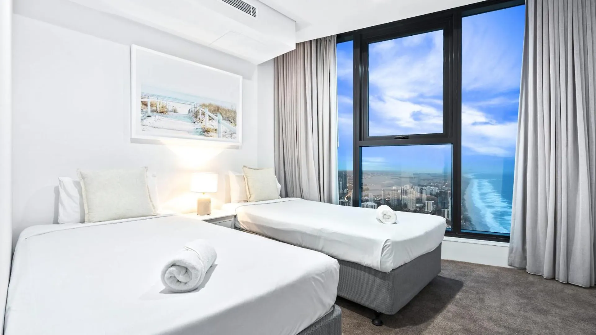 Apartment Luxury High Floor 3 Bedroom Unit With Ocean Views - Q Gold Coast