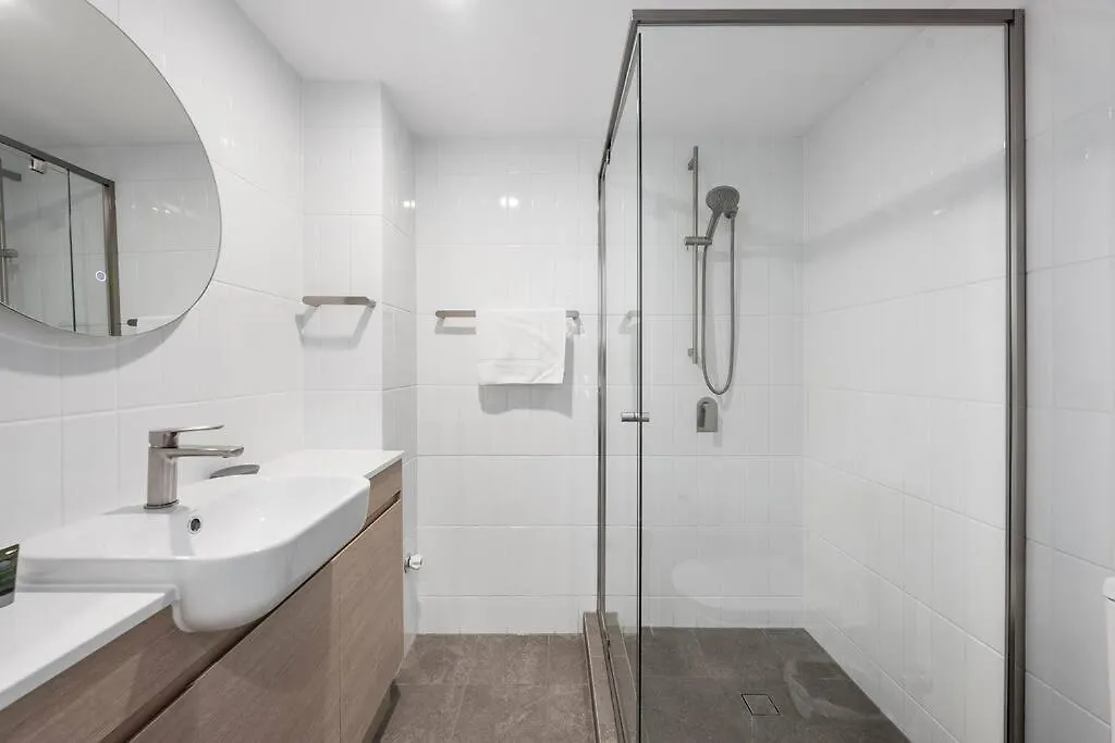 Blue Skies - 2 Bedroom Broadbeach *