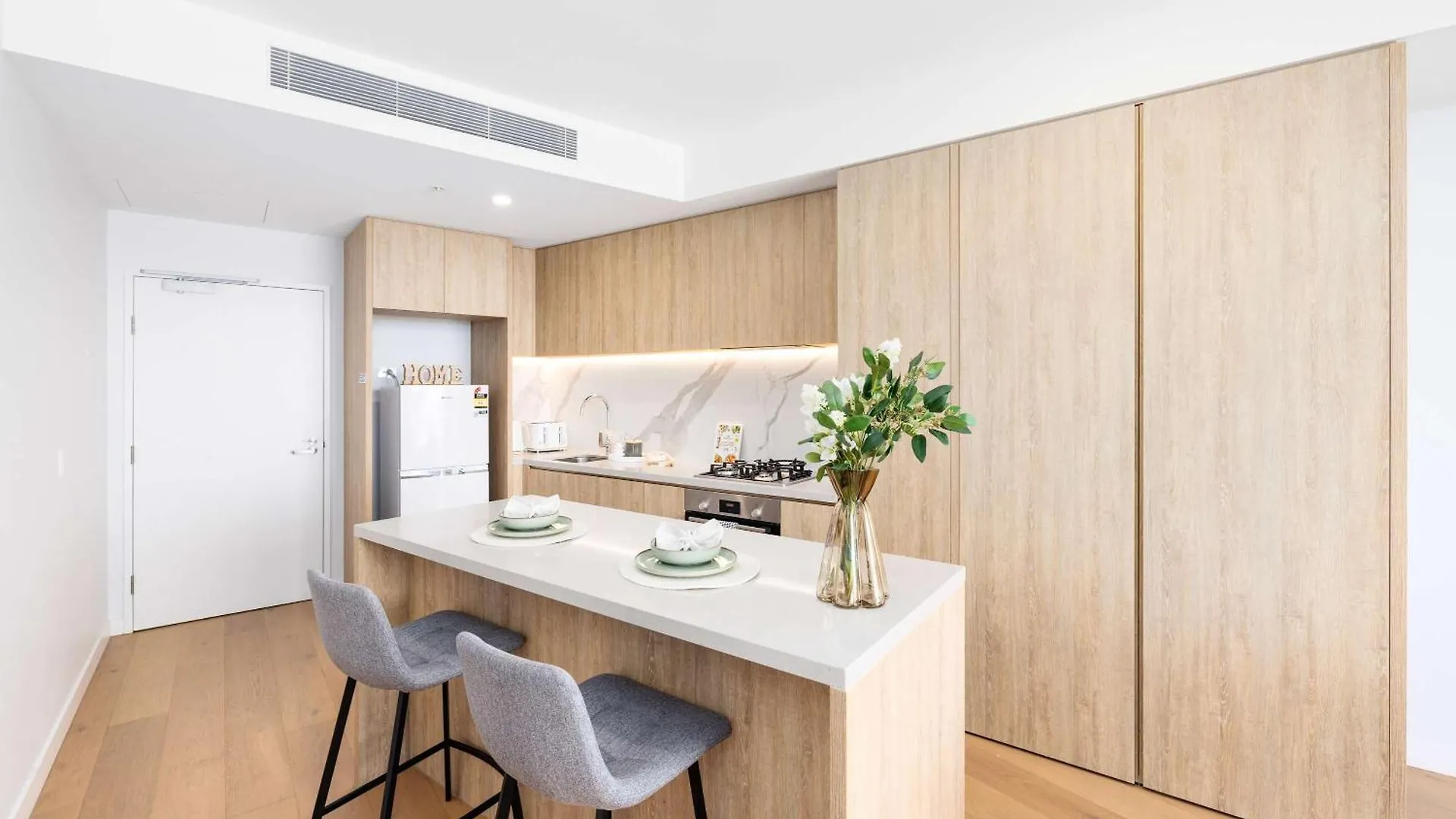 Apartment Modern 1br Steps From Casino & Pacific Fair Gold Coast