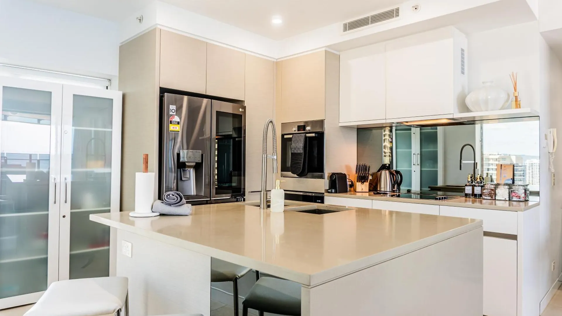 Apartment New Soul Luxe Retreat Surfers Paradise W Carpark *