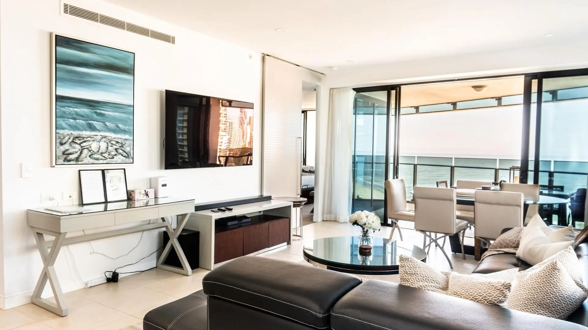 New Soul Luxe Retreat Surfers Paradise W Carpark Apartment *