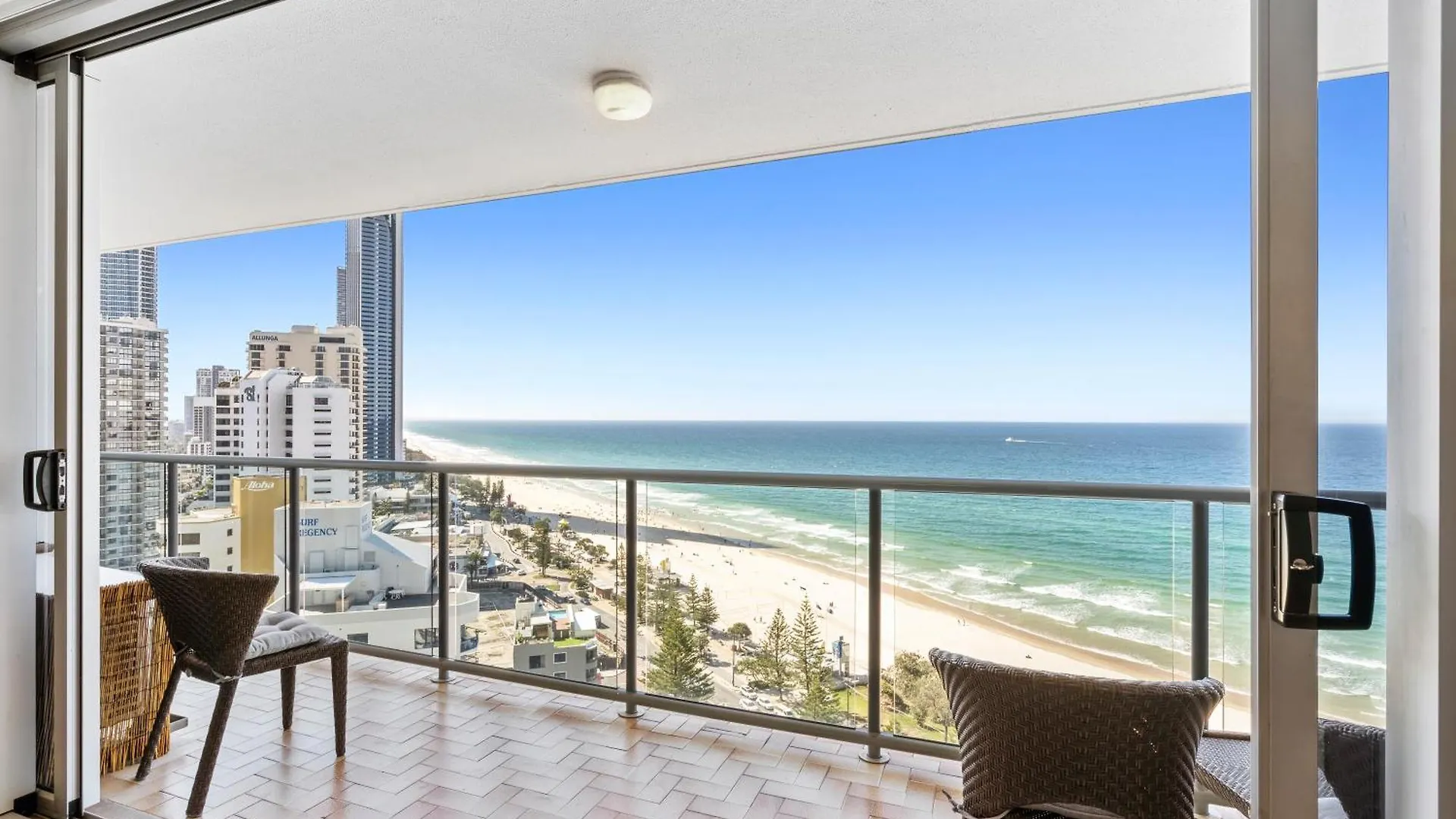 Peninsula 21b * Gold Coast