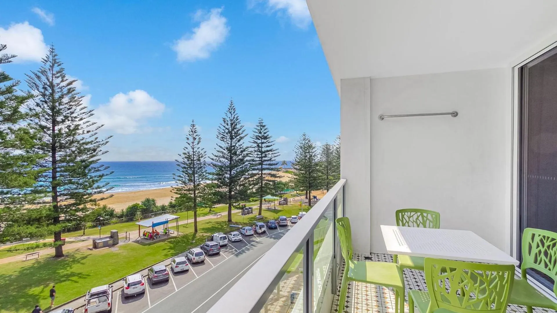 Rainbow Pacific Unit 12 * Gold Coast