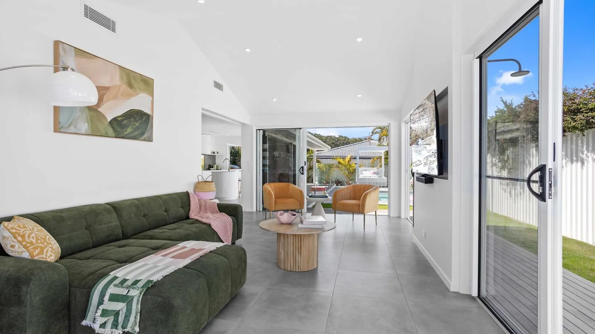Luxury Burleigh Oasis With Pool!