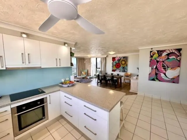 2 Bdrm In 'aquarius' Surfers Broadbeach Apartment *
