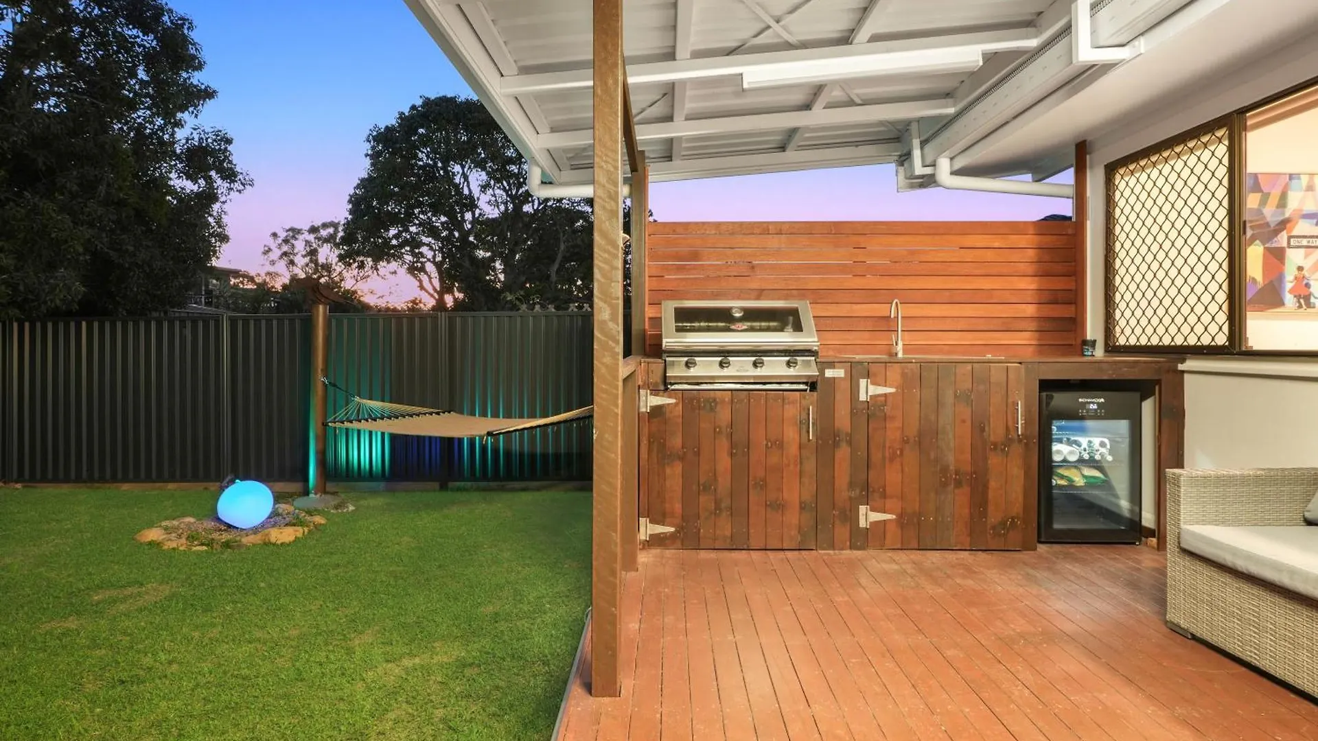 בית נופש Jacuzzi Gardens - Spa - Fire Pit - Swings - Outdoor Kitchen - Bbq - Parking - Central Location