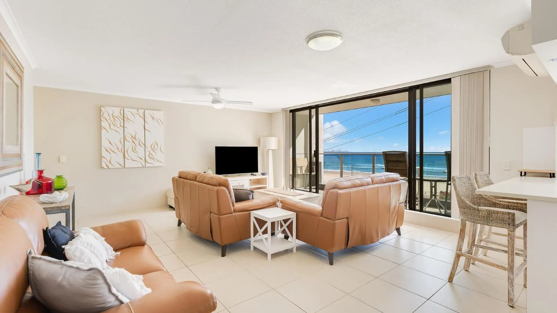 Kirra Gardens Unit 11 Apartment