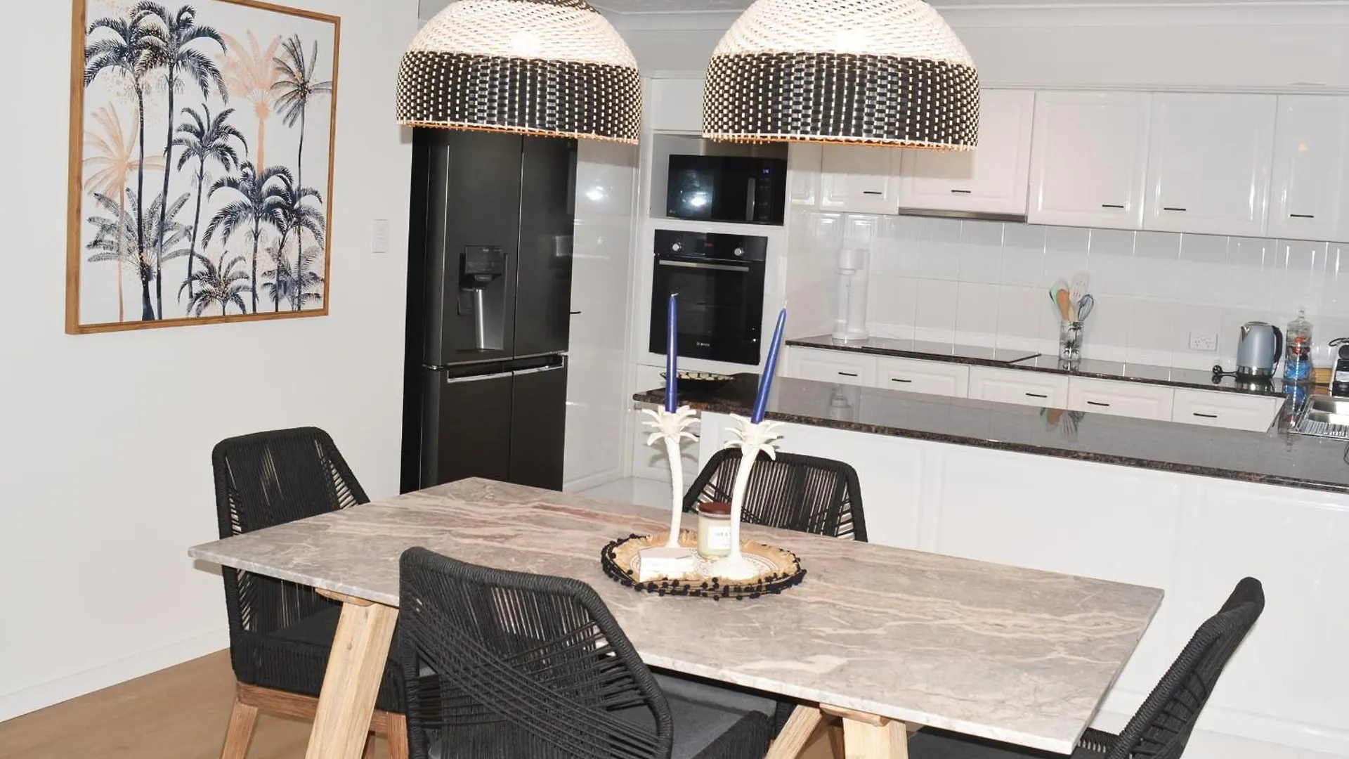 Apartment Bilinga Bliss - Luxury Beachfront *