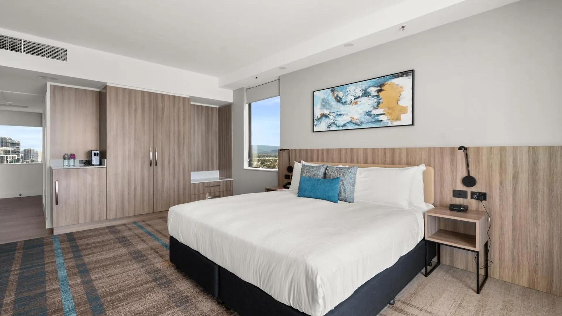 Hotel Crowne Plaza Surfers Paradise By Ihg Gold Coast