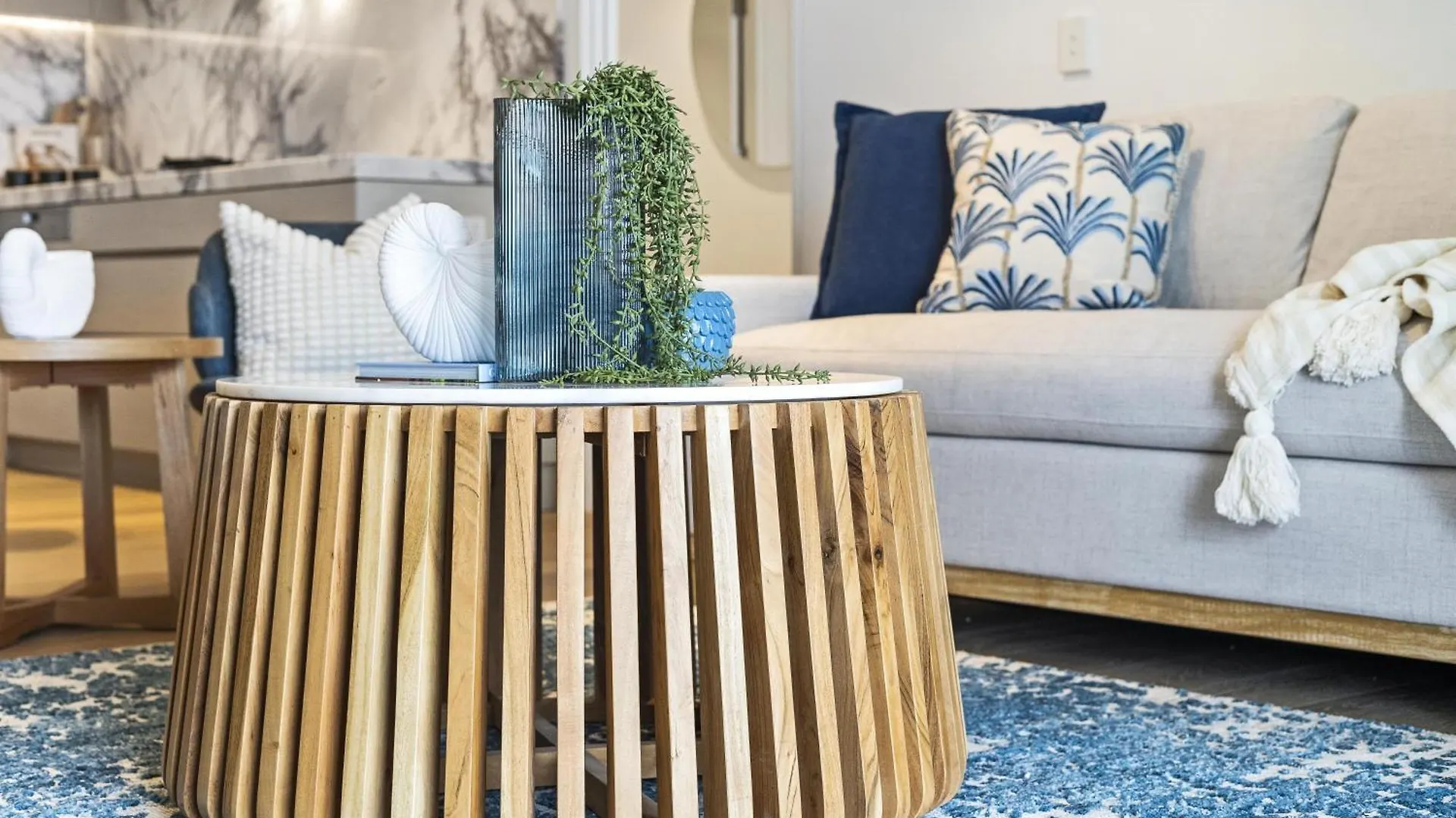 Apartment Luxury Units At The Jewel Residences - Q *