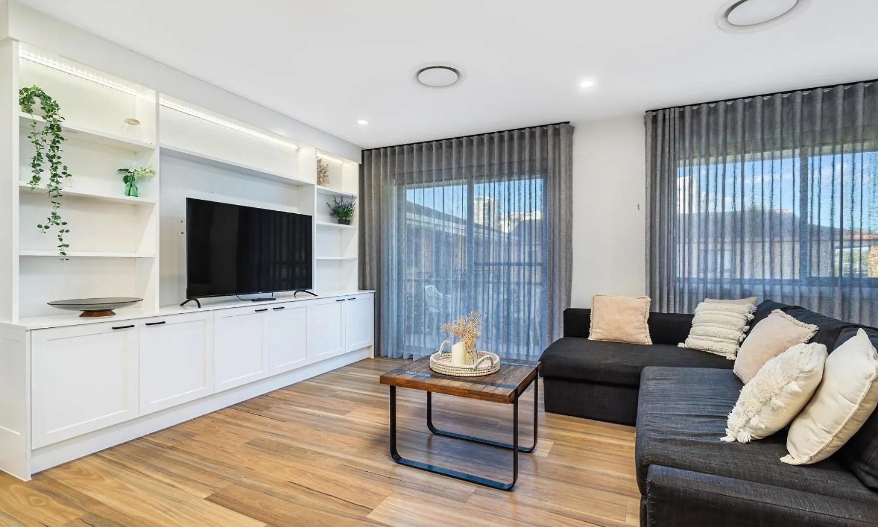 Armrick Beachside Broadbeach *