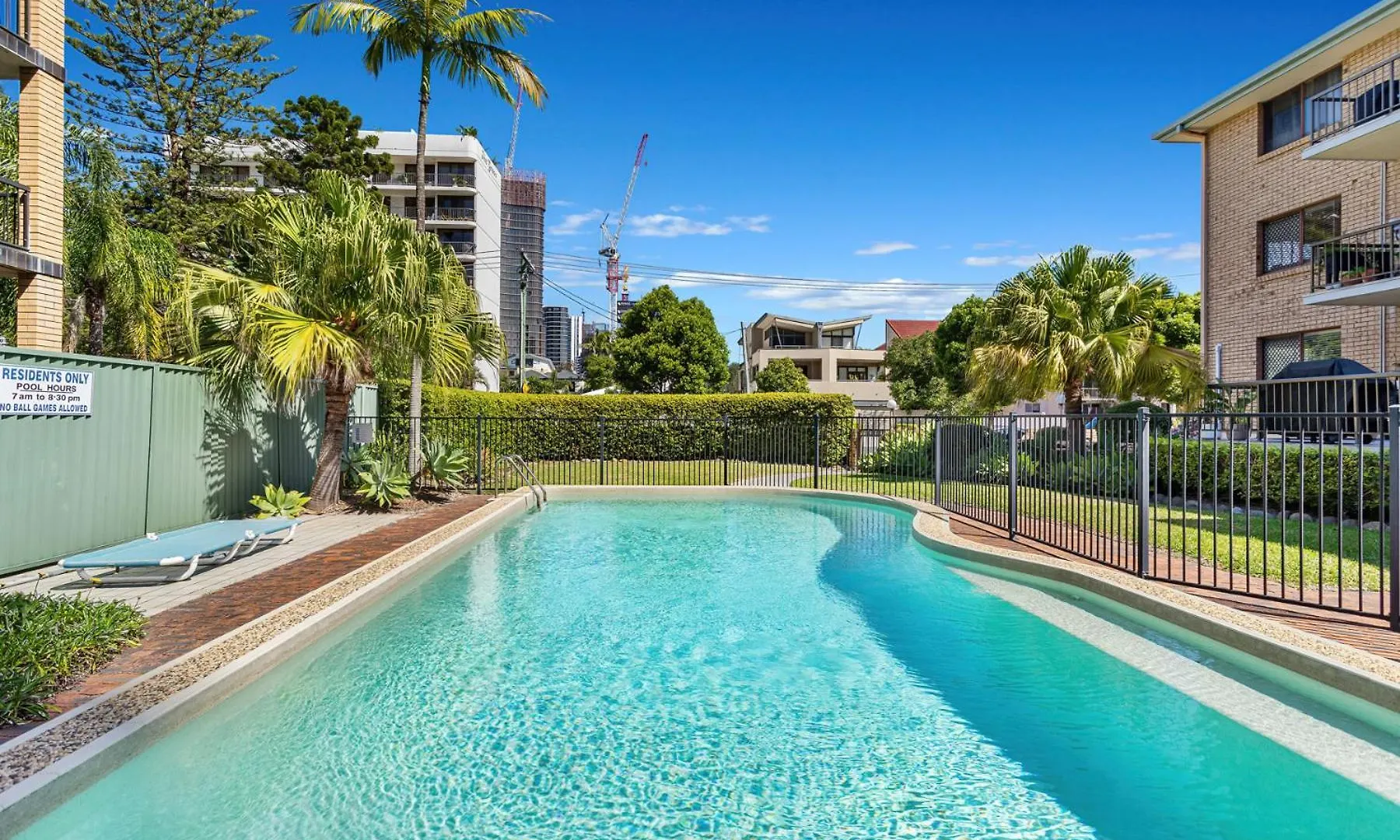 Armrick Beachside Broadbeach Apartment