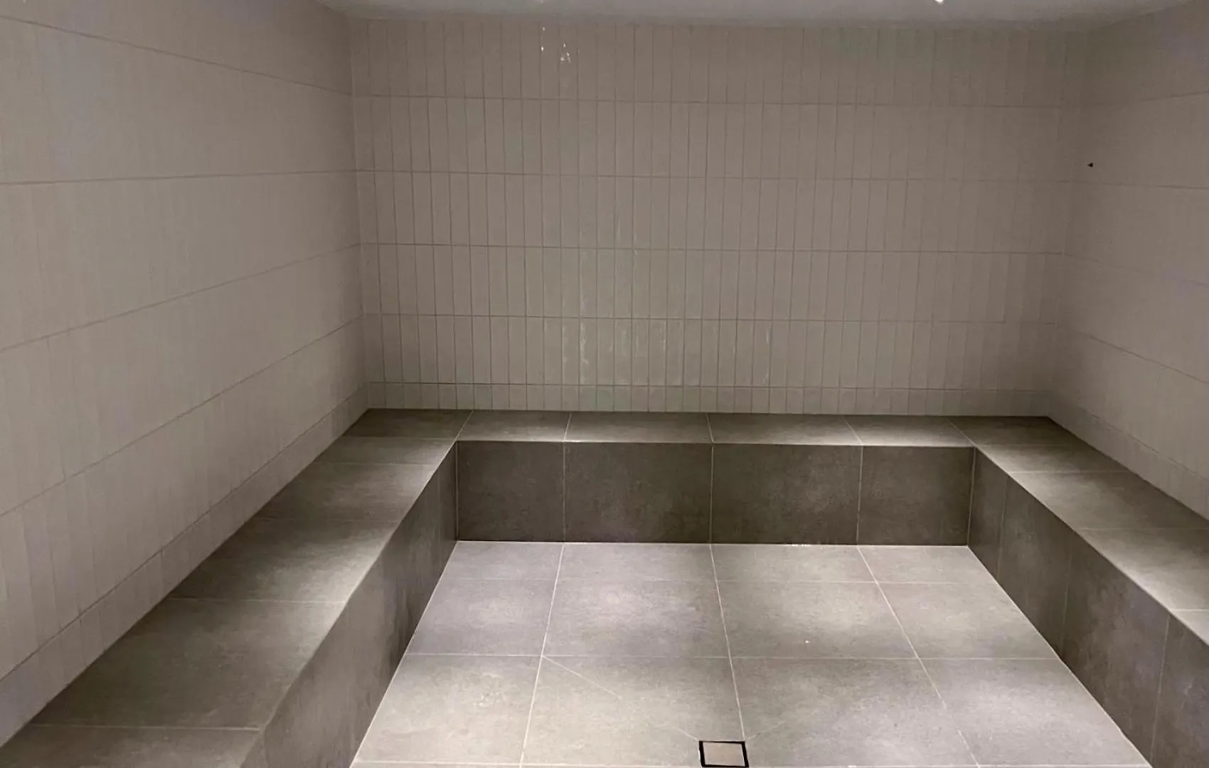 Signature Luxury 12 Floor 2br Parking Ocean Views Apartment *