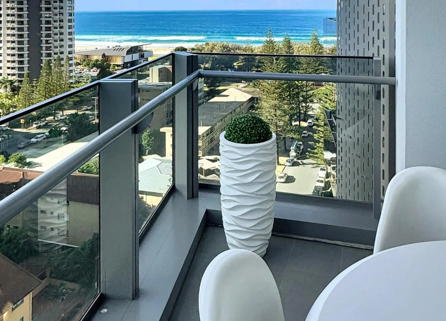 Signature Luxury 12 Floor 2br Parking Ocean Views