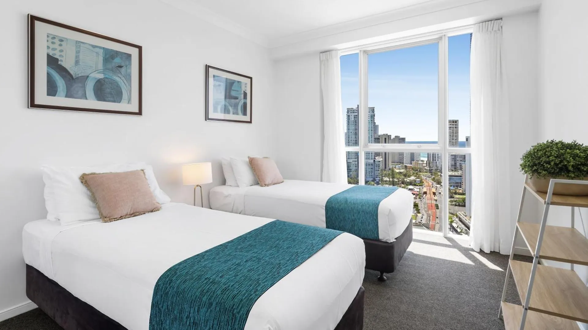 Chevron Renaissance Apartment Gold Coast
