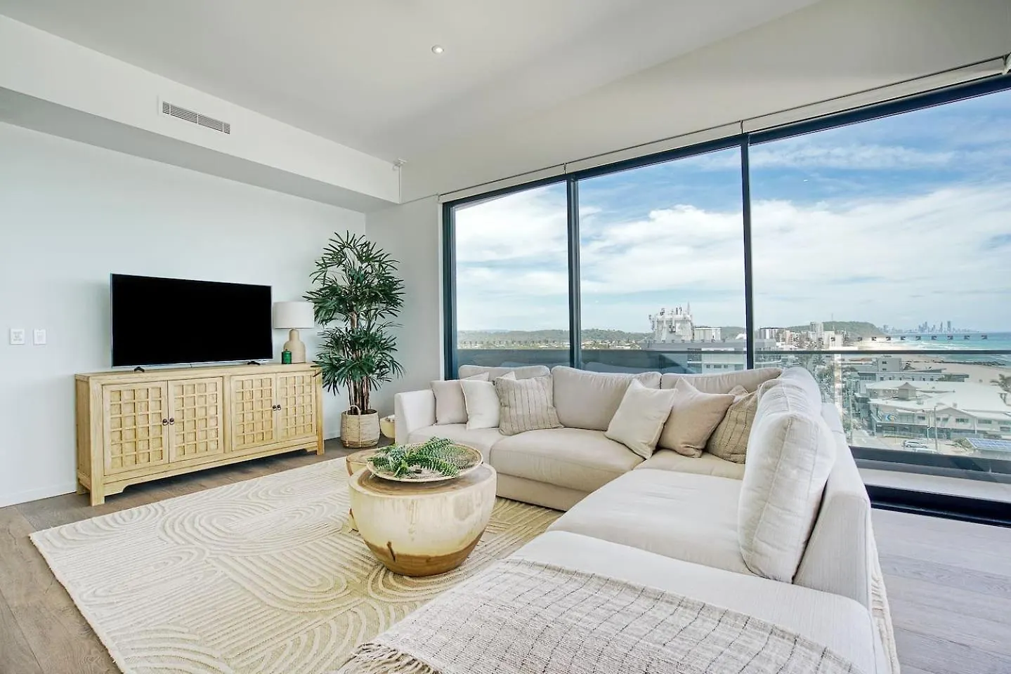 Sable Penthouse At Palm Beach's Waterfront Gold Coast
