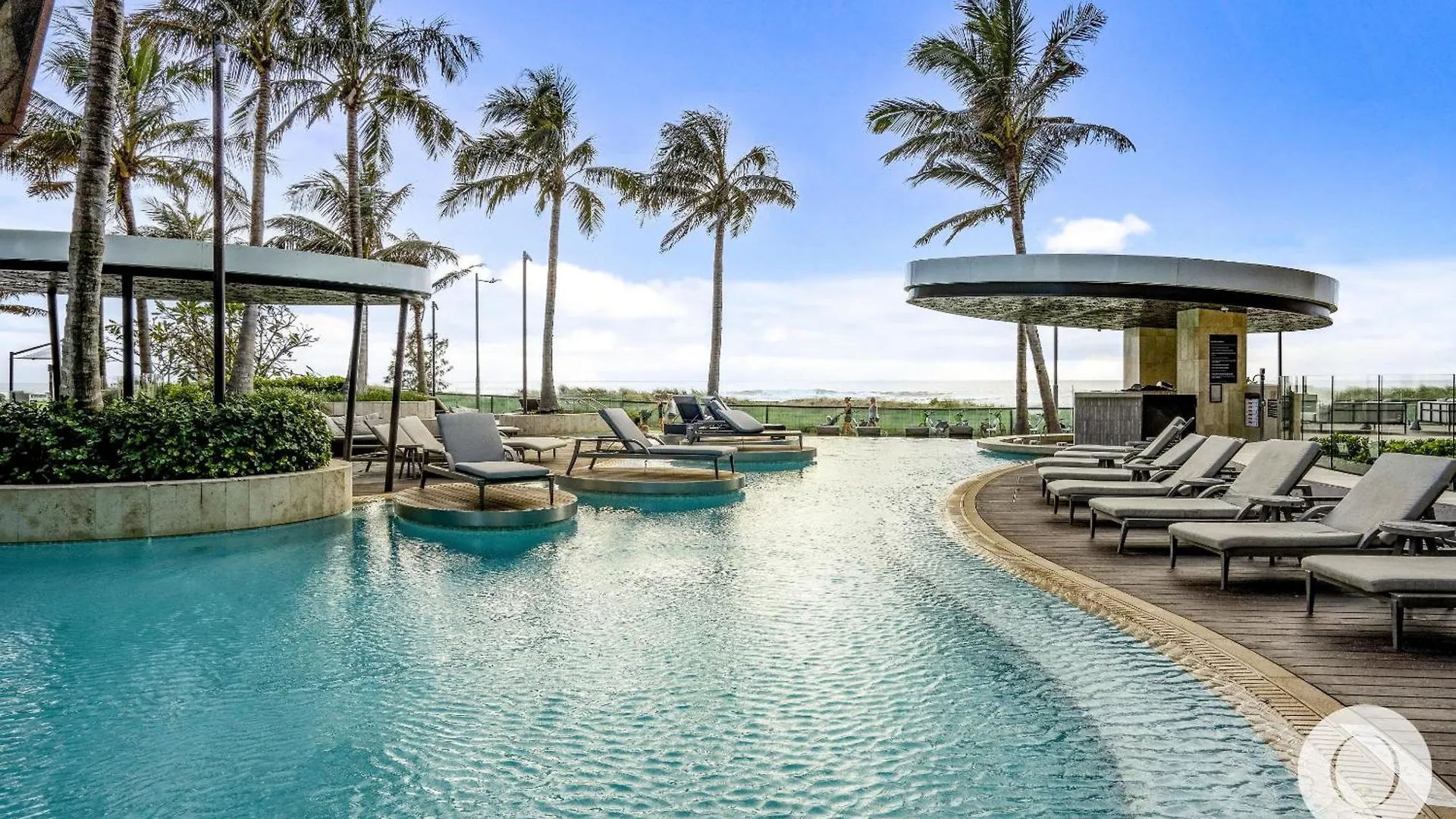 1 Bedroom Ocean View Luxury Unit - Q Apartment