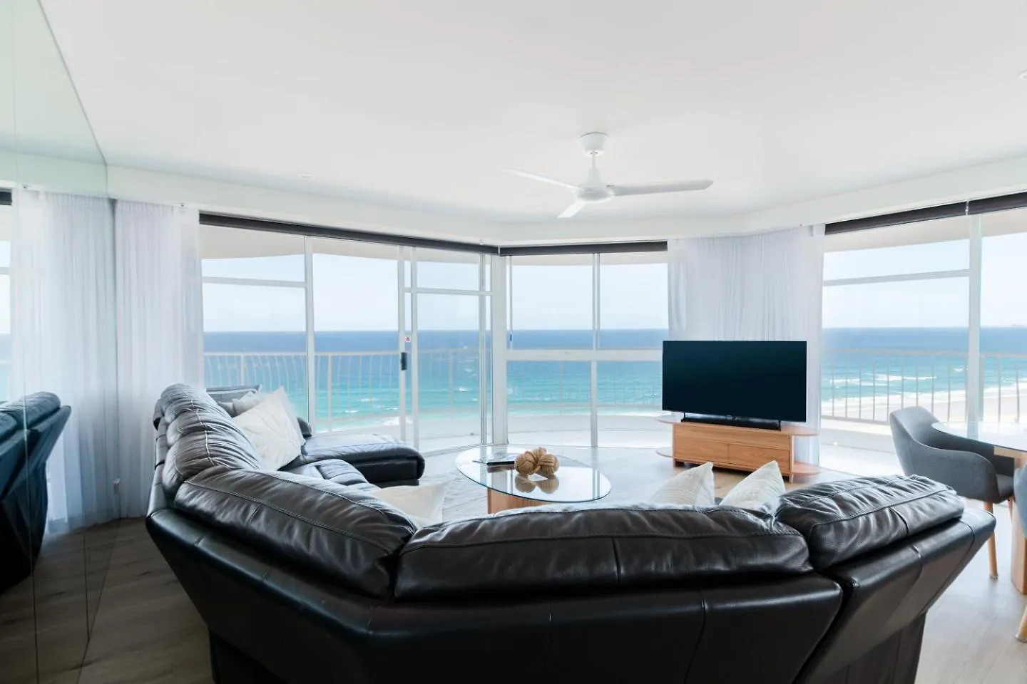 Burleigh Surf Aparthotel
