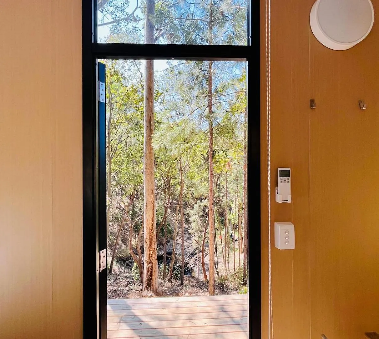 Urban Wilderness 2 Tiny Away Holiday home *