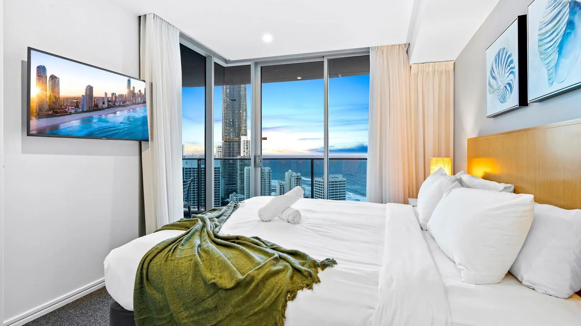 H Residences - Ocean View - Self Contained & Privately Managed - Wow Gold Coast