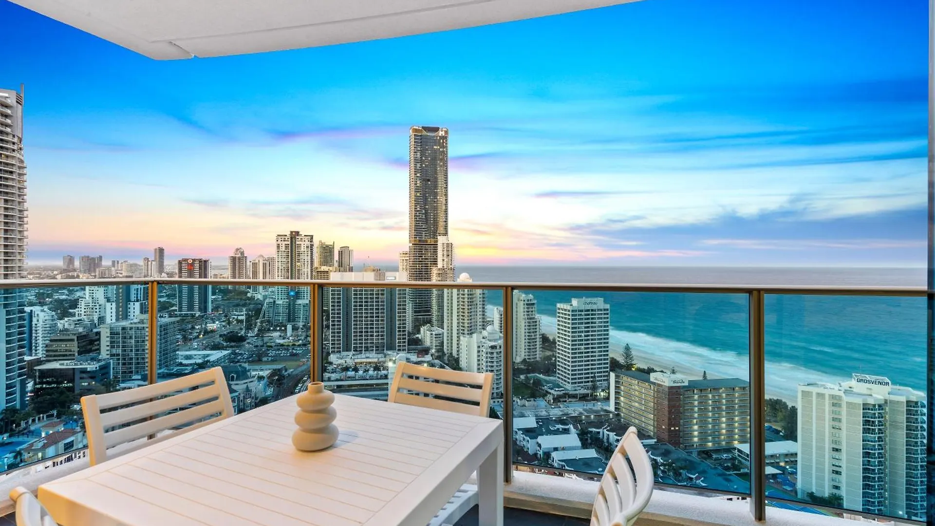 Aparthotel H Residences - Ocean View - Self Contained & Privately Managed - Wow *