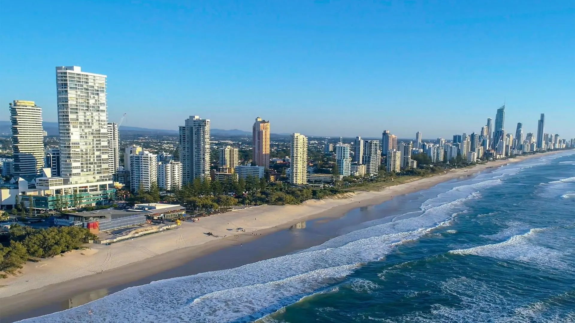 Tropical Luxurious Retreat Gold Coast