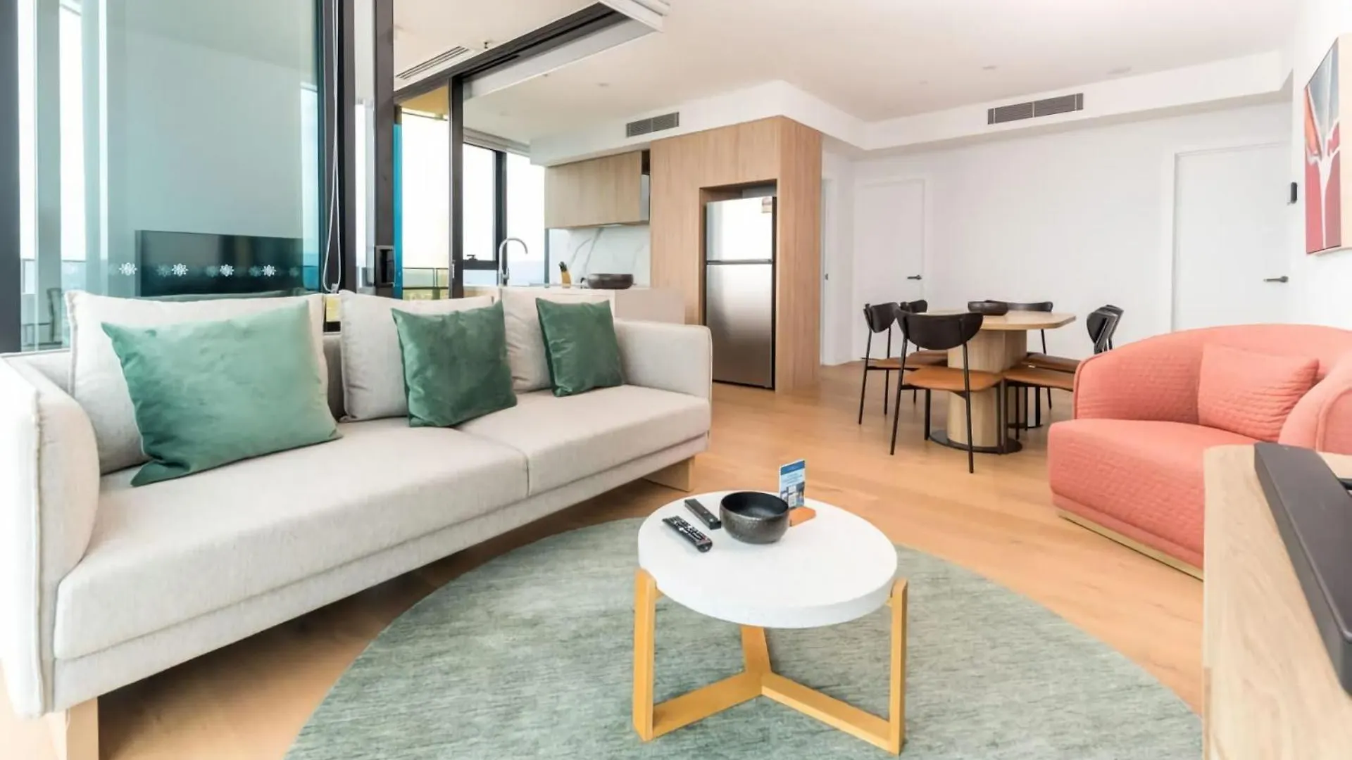 Darling Views 41st Floor Oasis With Pool Gold Coast