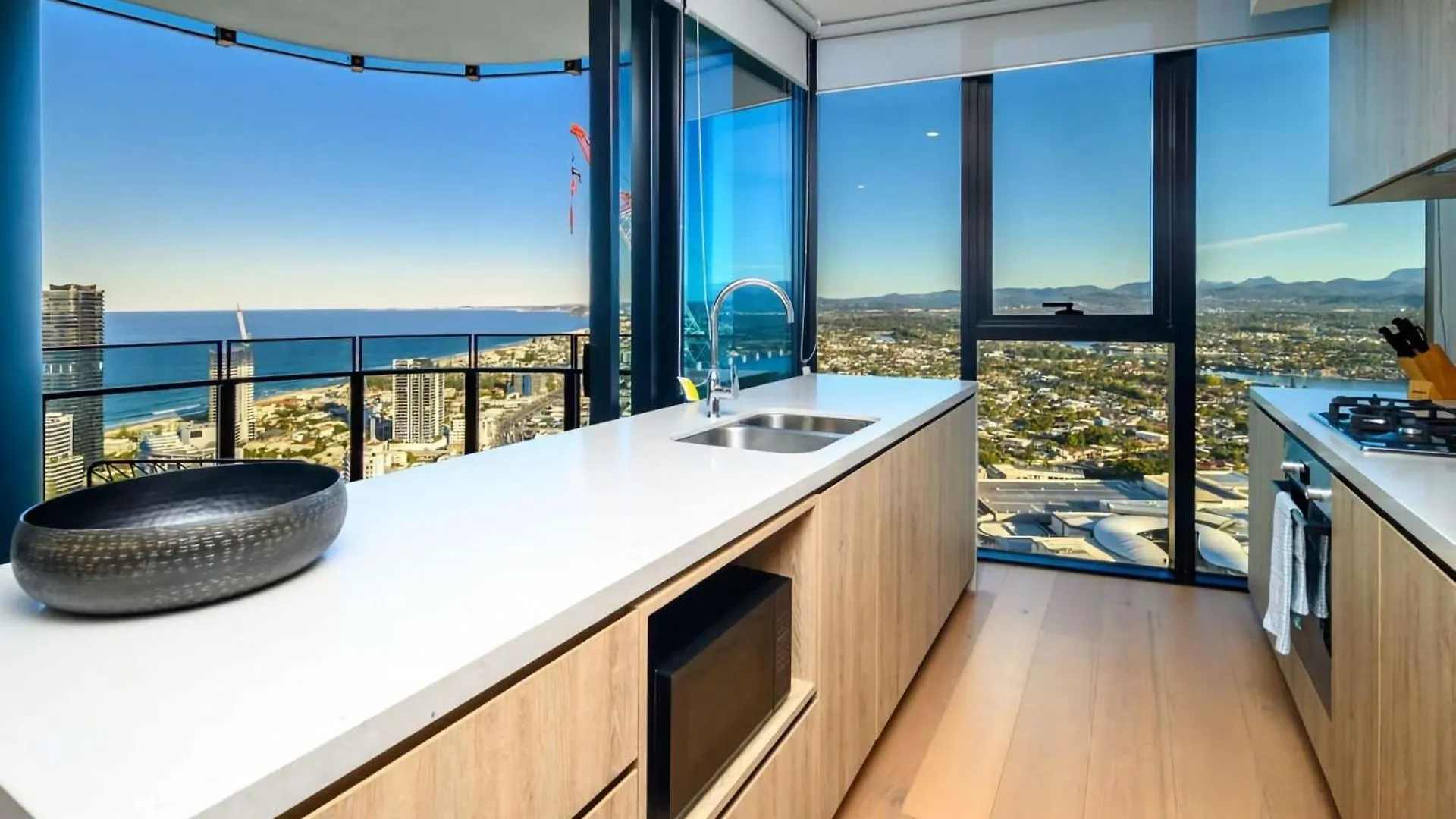 Apartment Cloud Nine Retreat Luxe 44th Fl