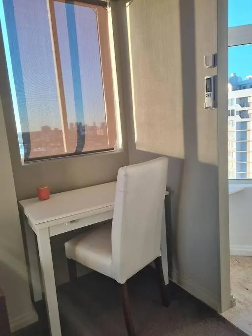 Surfers Paradise Penthouse & Rooftop Plunge Pool 골드코스트