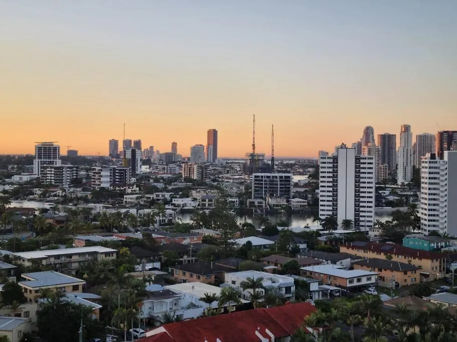 Surfers Paradise Penthouse & Rooftop Plunge Pool 골드코스트