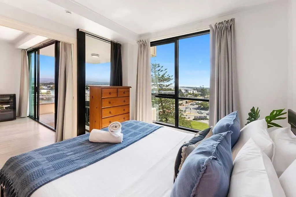 Park Views & Luxe Amenities In Broadbeach Gold Coast