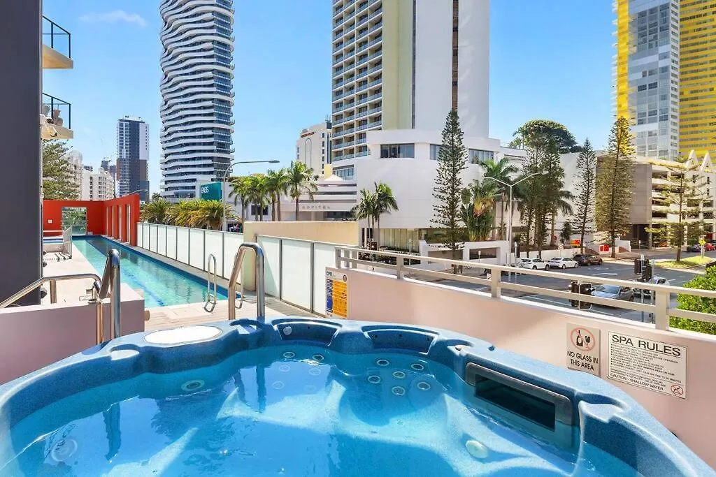 Park Views & Luxe Amenities In Broadbeach Gold Coast