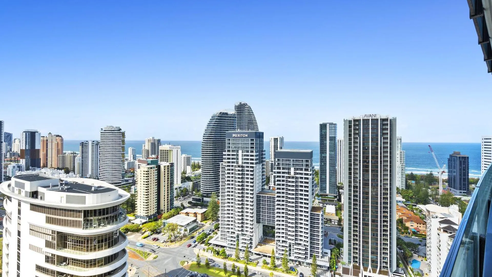 2 Bedroom 1 Bathroom Private At Casino - Paid Parking Only דירה *