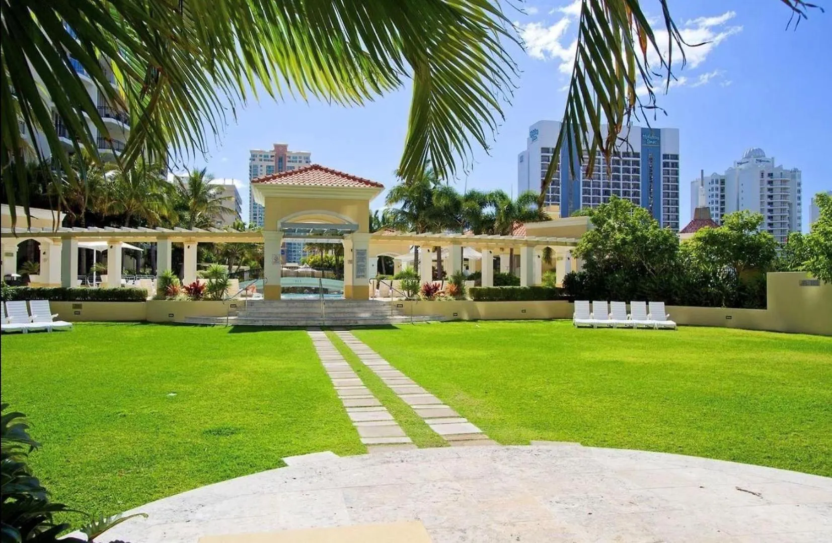 Apartment Style Chevron Surfers Paradise By Travels Gold Coast