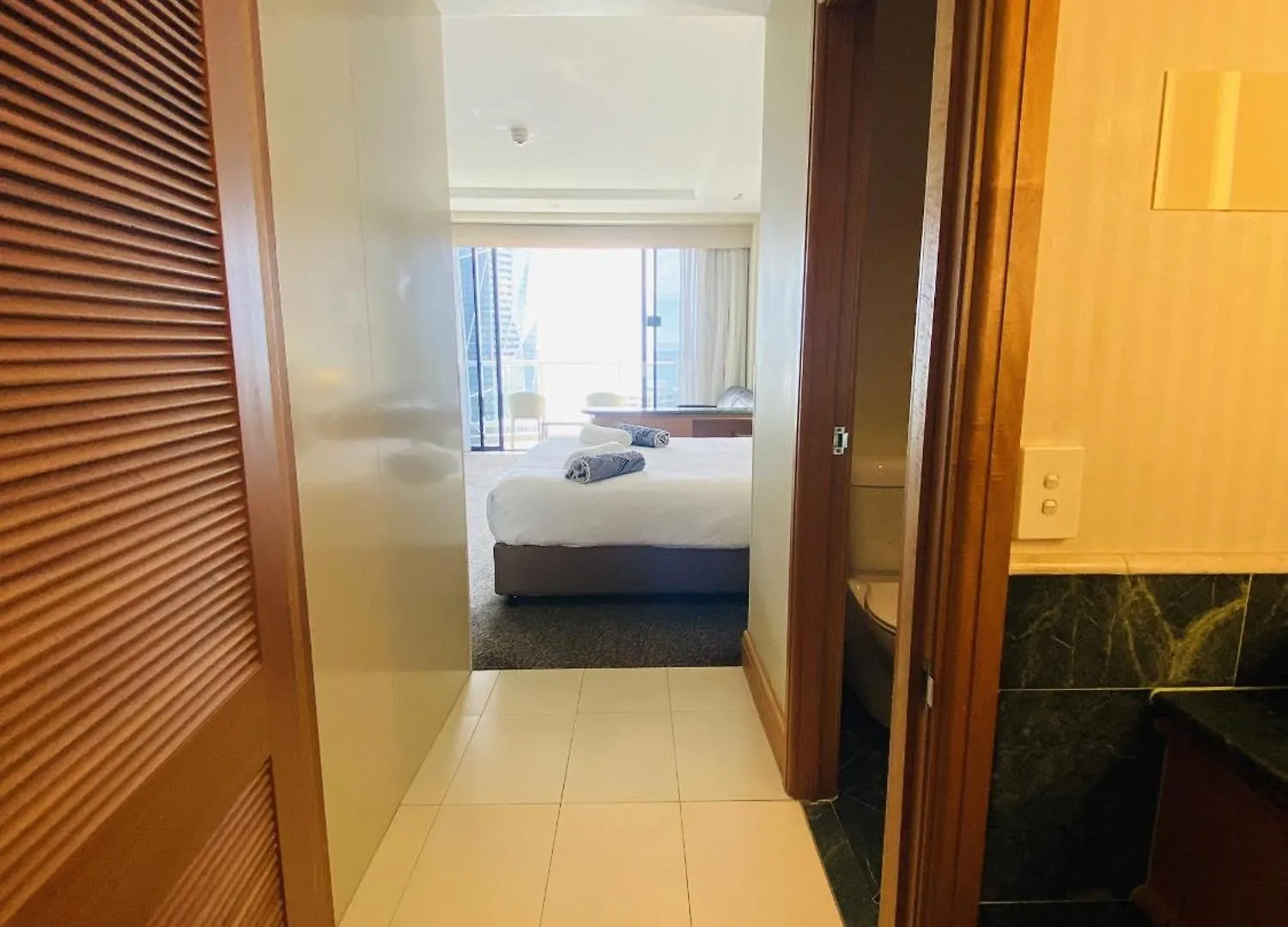 Ocean View Surfers Paradise Hotel 4*
