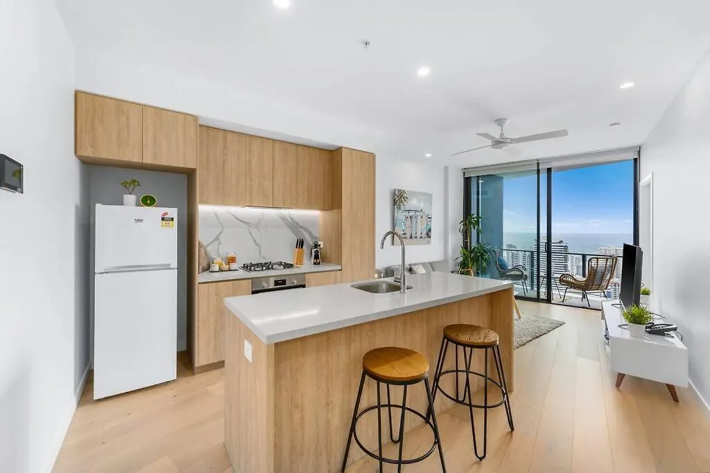 Coastal Chic 2 Bed In Broadbeach