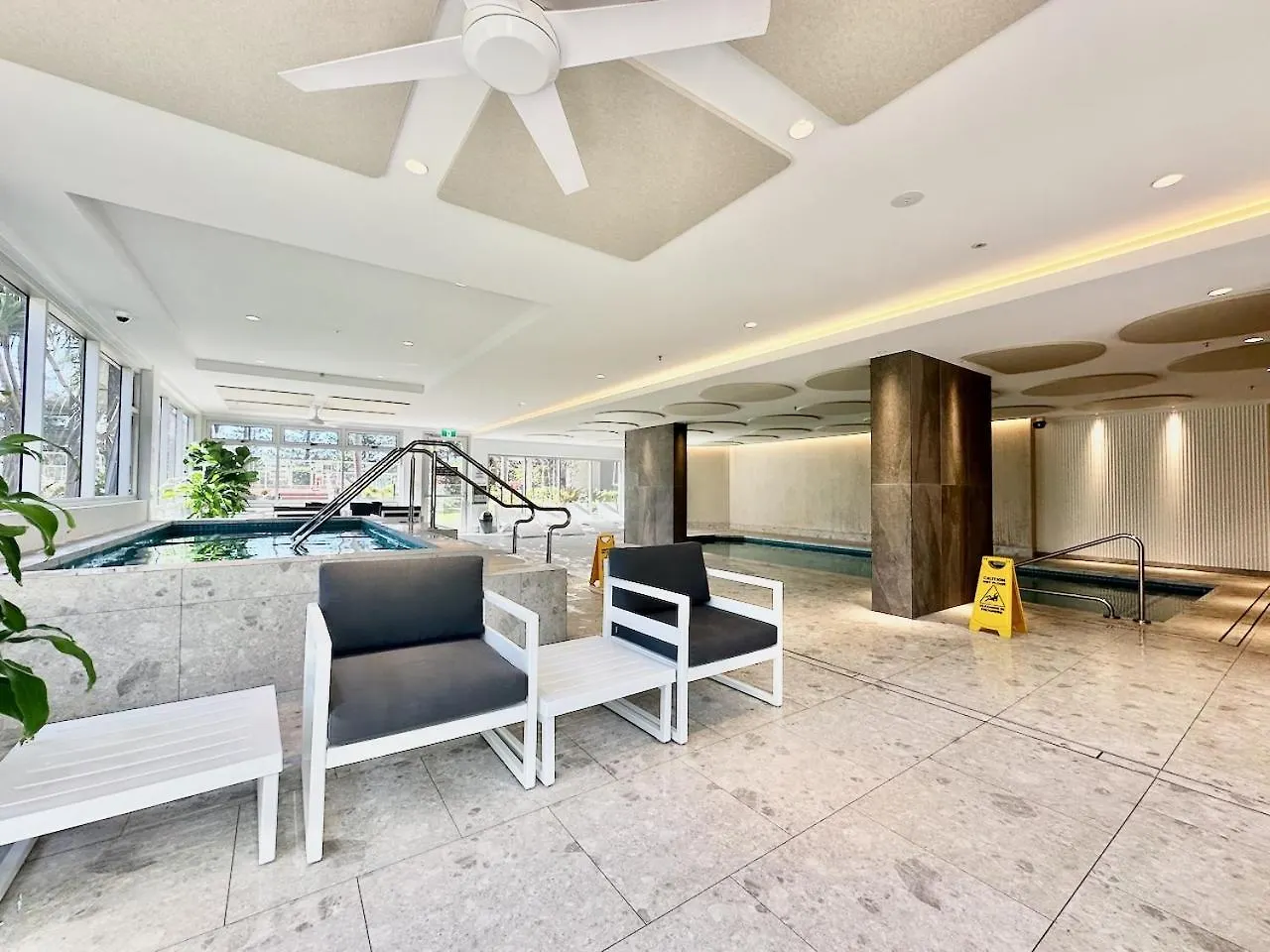 Haven, 28th Floor Ocean Views 아파트 *