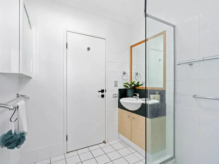 Side Bliss Mermaid Beach, 3bd - Heated Pool *