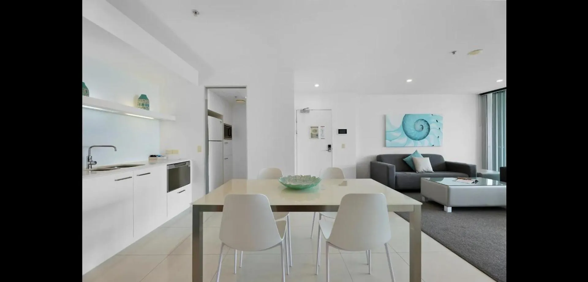 L36 Skyline View Lux And Modern At Q1 2br 1b 1c Gold Coast
