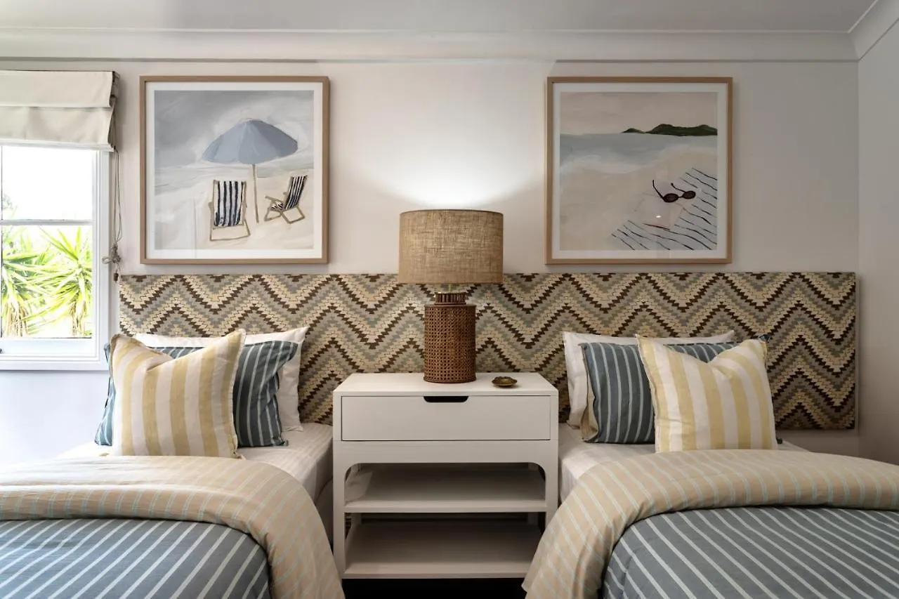 Holiday home Bilinga Beachfront House *