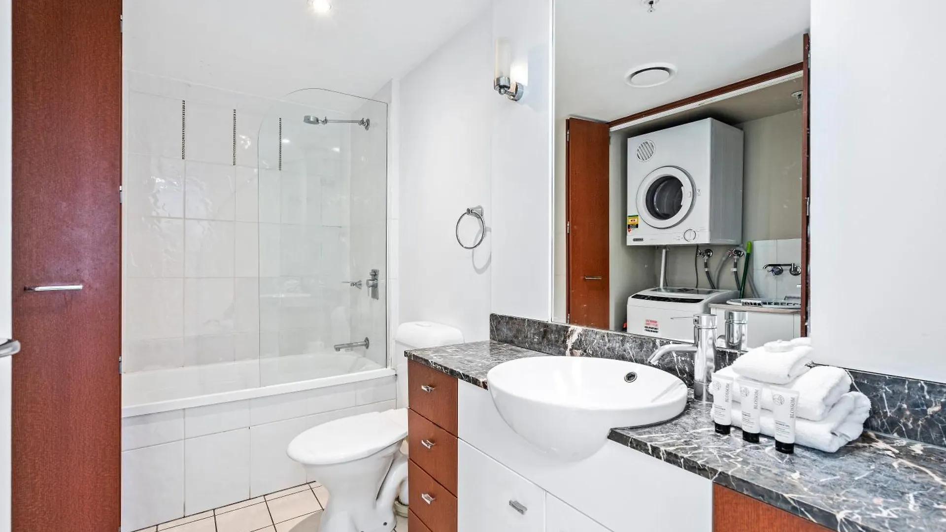 Kids Free In Hinterland View 2 Bedroom 1 Bathroom At Chevron Renaissance- Q Apartment Gold Coast