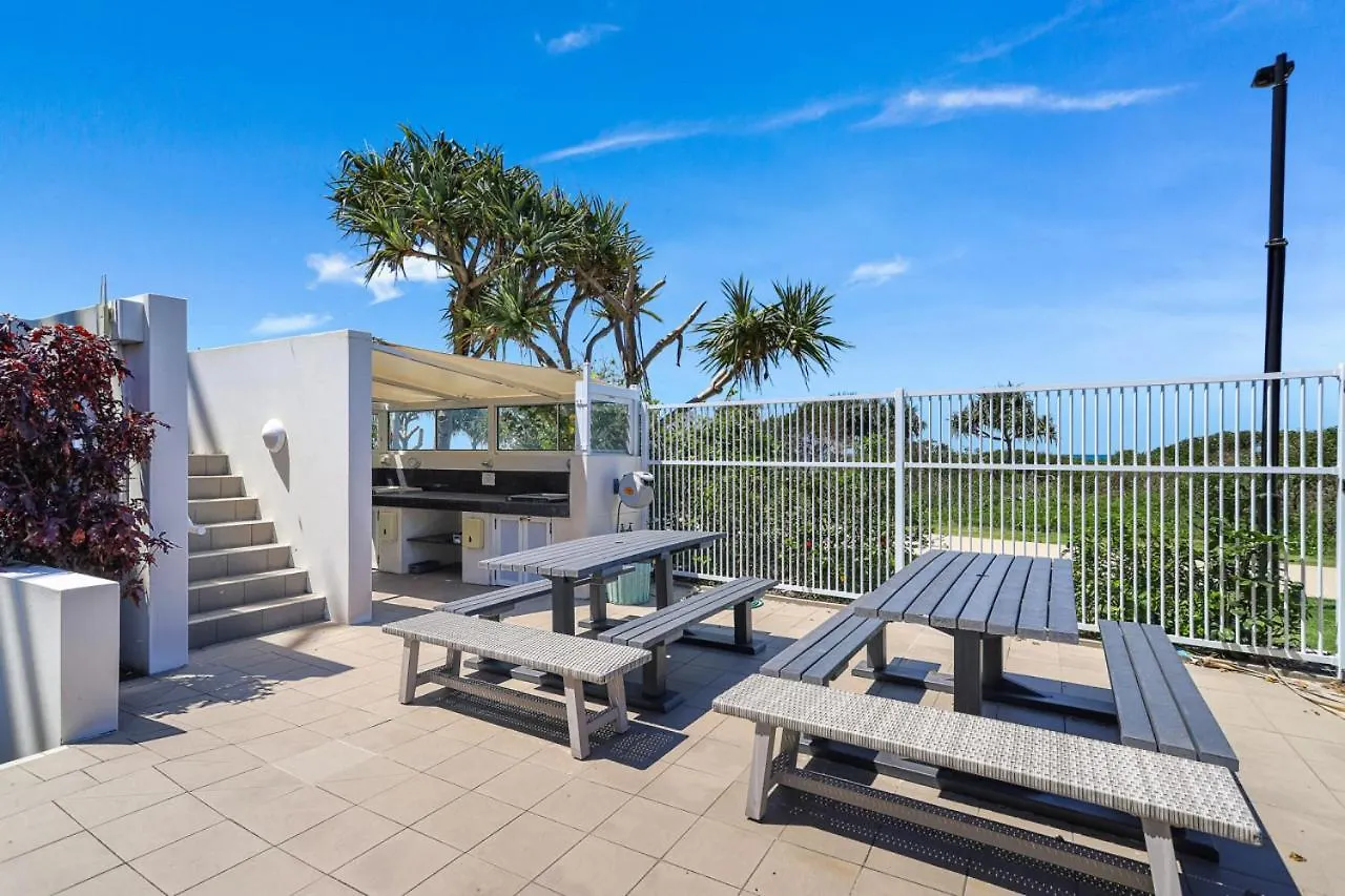 Surf Watch Palm Apartment