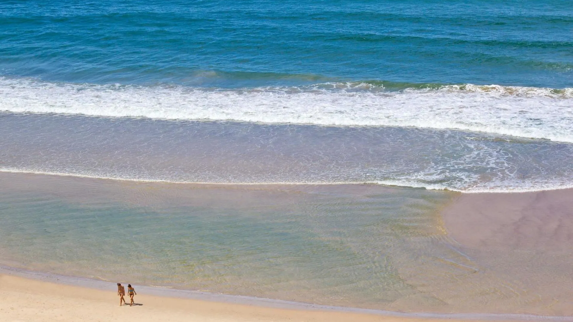 Beachside Palm Luxury - 2 Bedroom Apartment Gold Coast