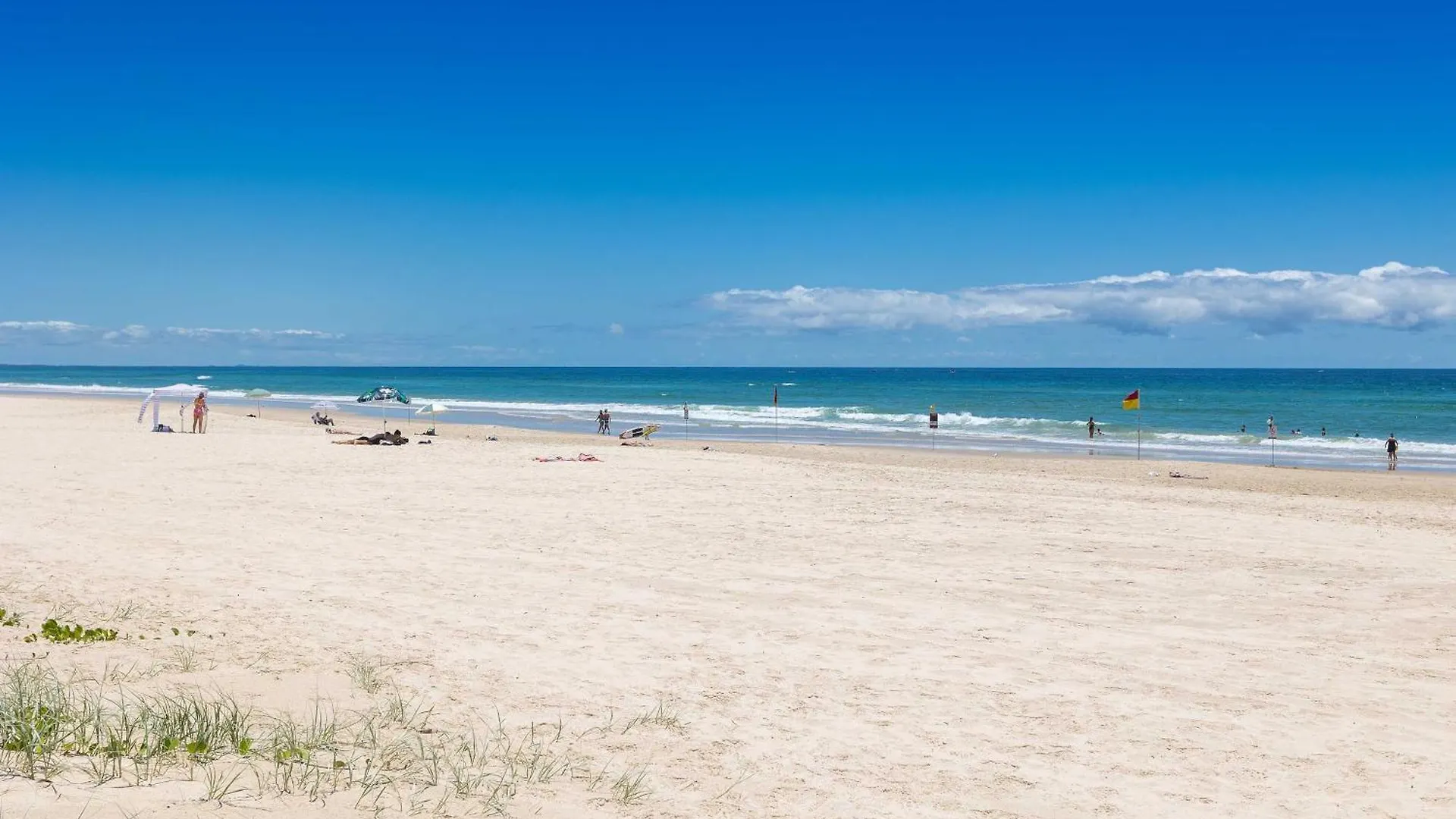Beachside Palm Luxury - 2 Bedroom Apartment *