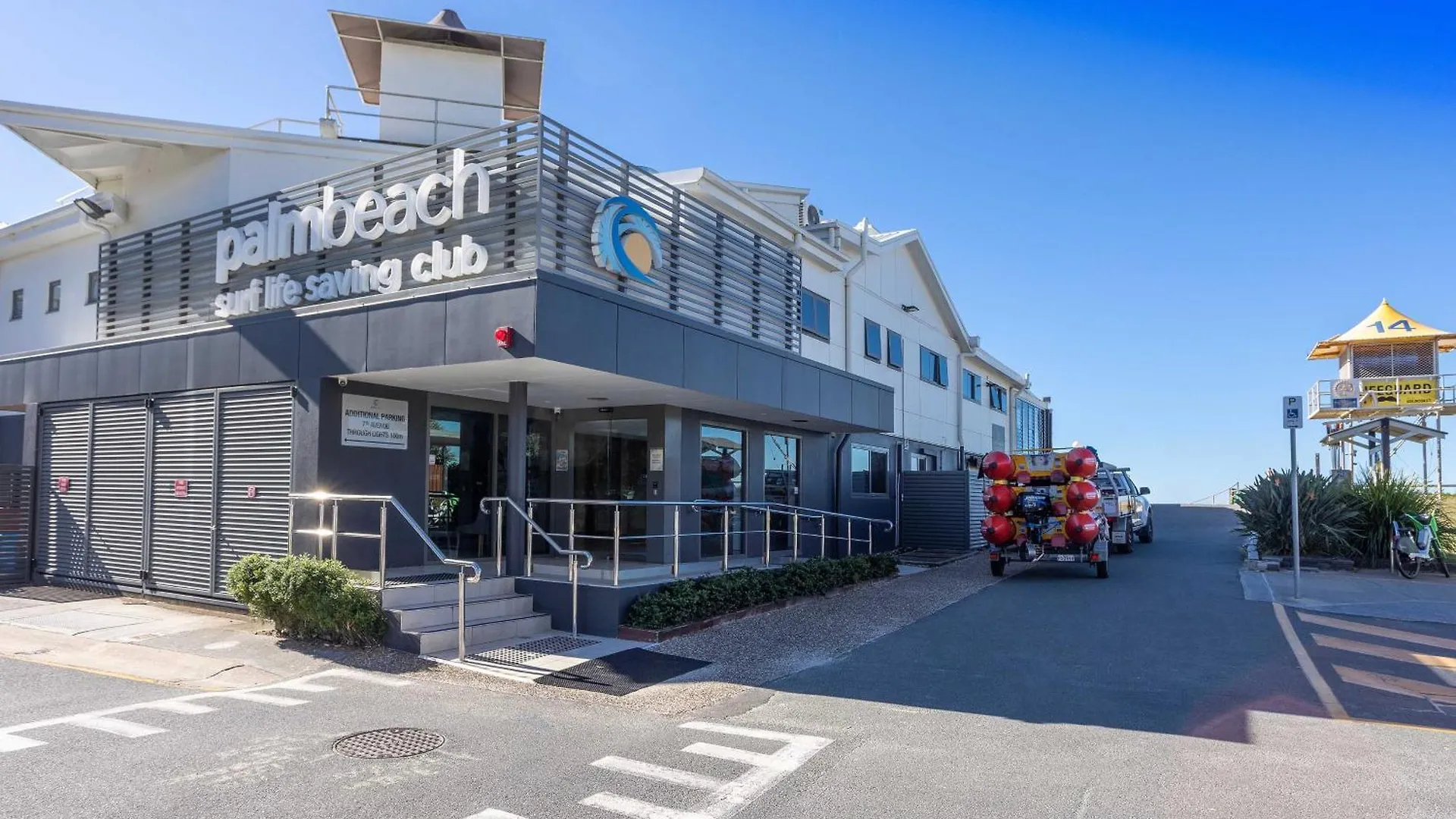 Beachside Palm Luxury - 2 Bedroom Apartment Gold Coast