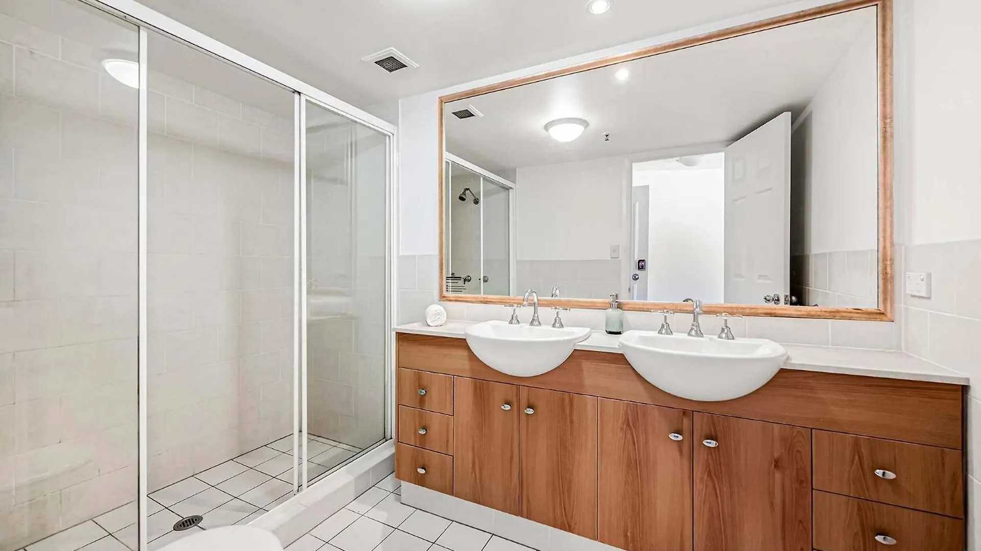 In Heart Of Broadbeach * Gold Coast