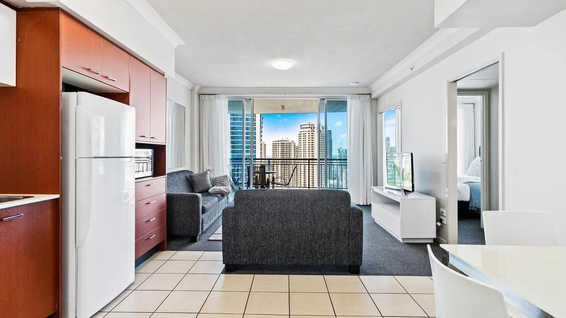 Chevron Renaissance - Self Contained & Privately Managed