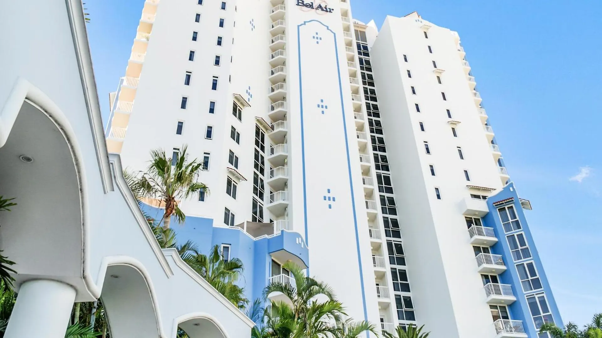 Broadbeach 1-bed With Pools, Gym & Secure Parking * Gold Coast