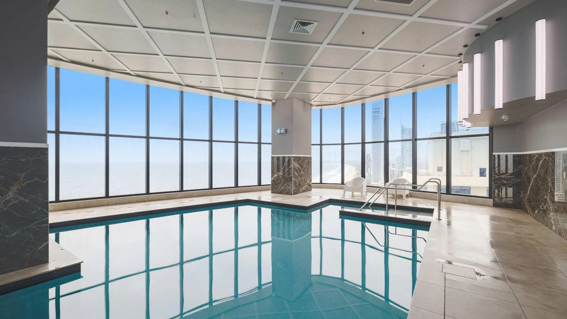 Panoramic Sea View Spectacular Vista Highrise 2br *